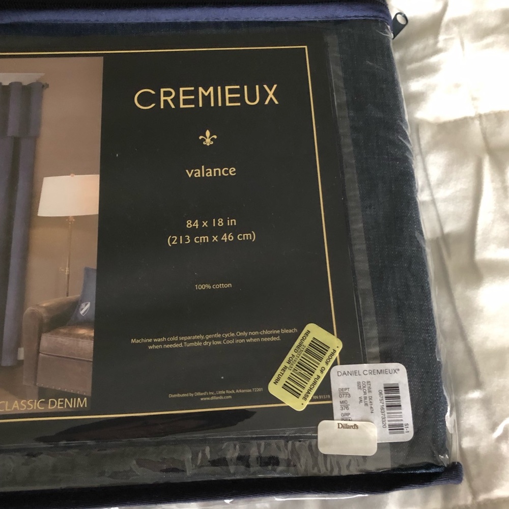 Cremieux Denim Valance with grommets NWT